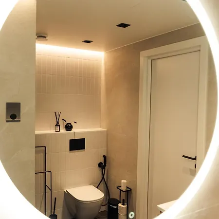 Jaanson Residences With Free Sauna & Free Parking Appartement
